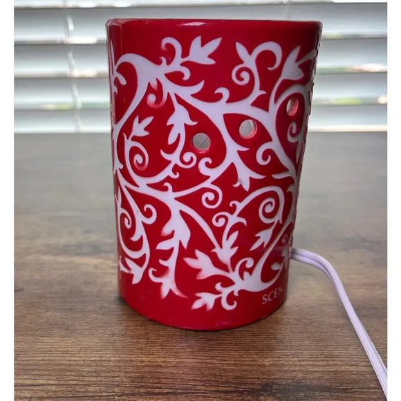 Authentic Scentsy NOEL Red/White Plug-in Wall Candle Warmer - Picture 3 of 13